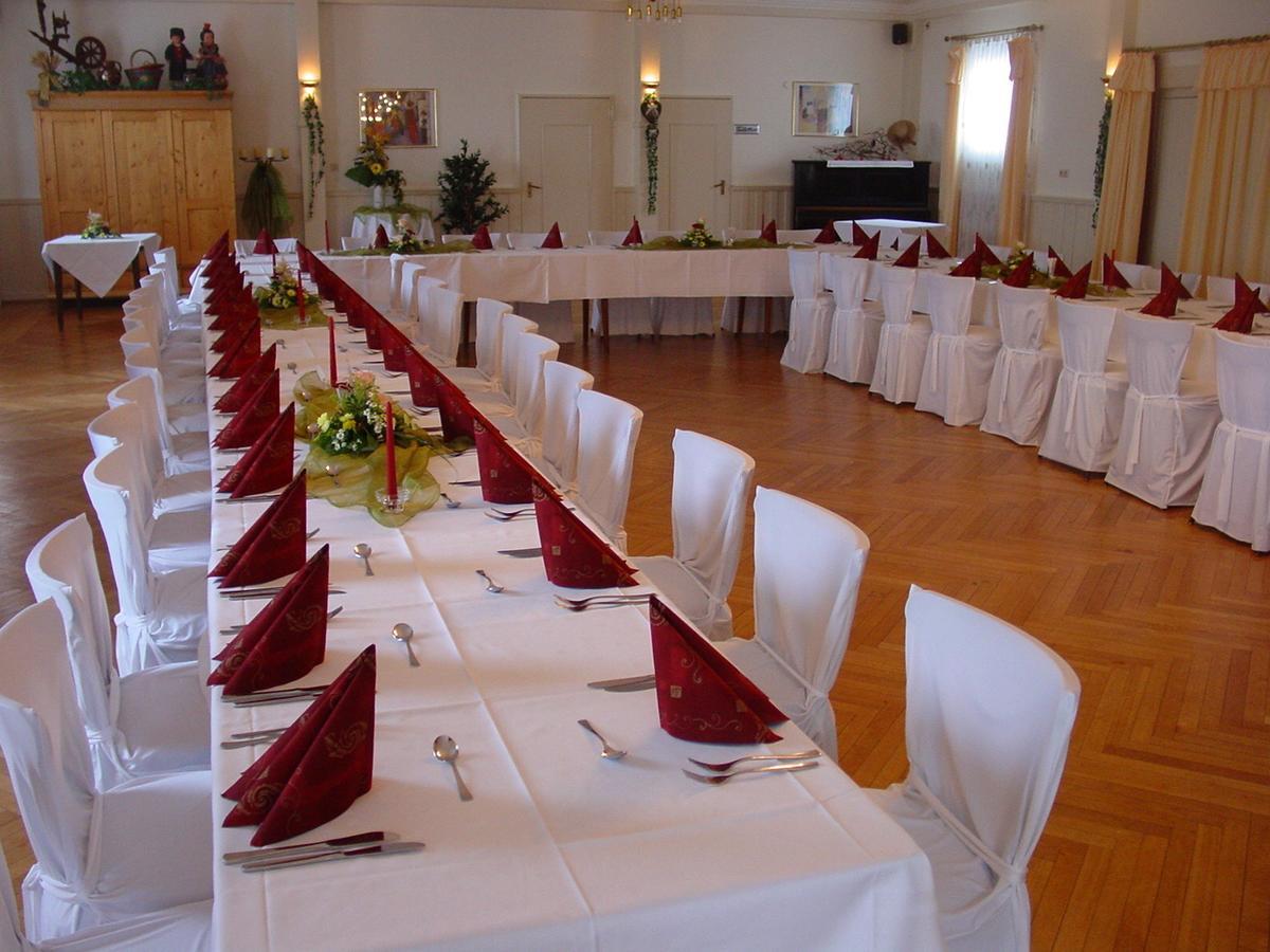Gasthof Rockensuess Schwalmstadt Eksteriør billede