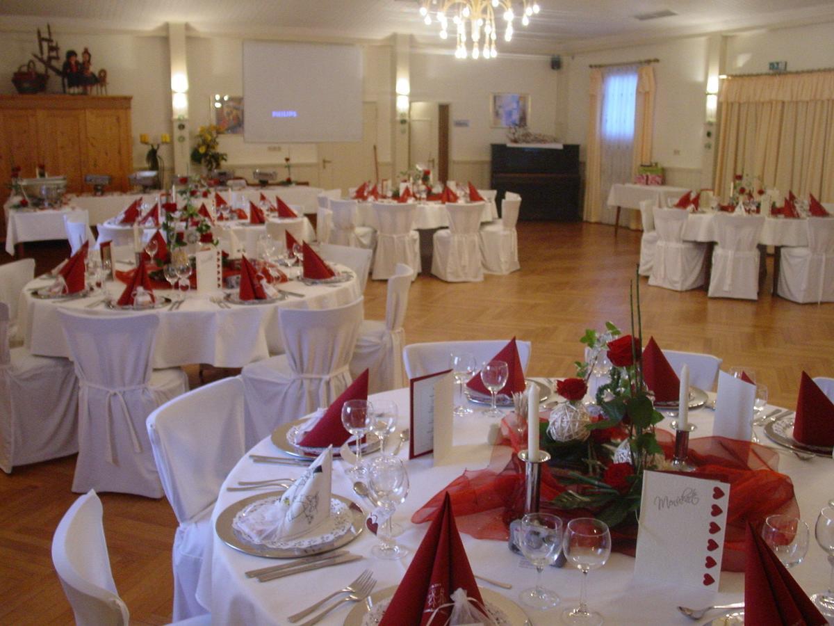 Gasthof Rockensuess Schwalmstadt Eksteriør billede